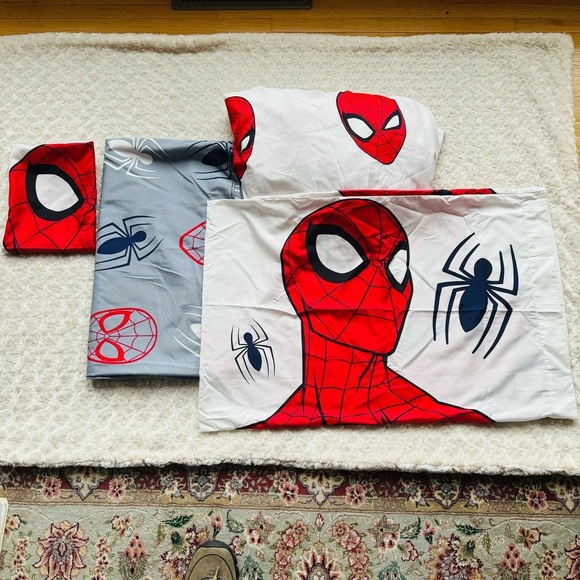 Spiderman Other - Marvel Spider Man 4 piece Full Sheet Set Bedding Microfiber Red NEW